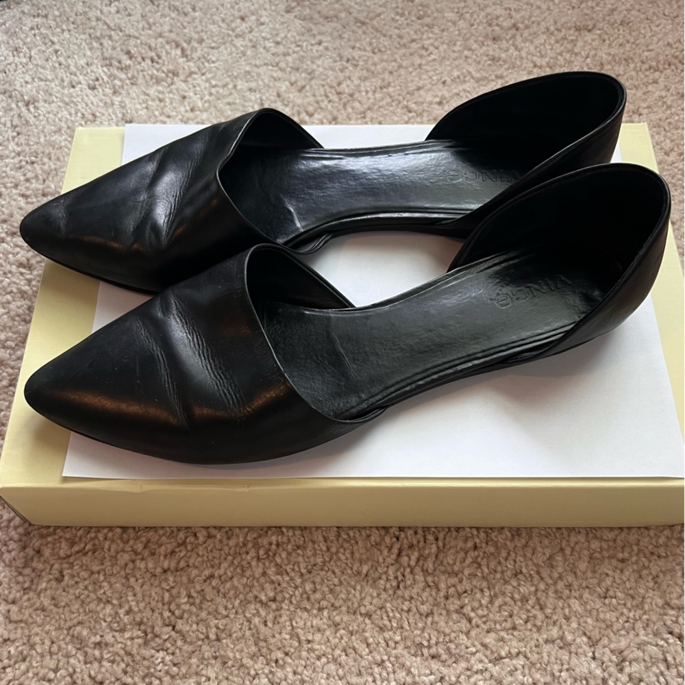 VINCE leather flats. Women’s 11 (runs large)